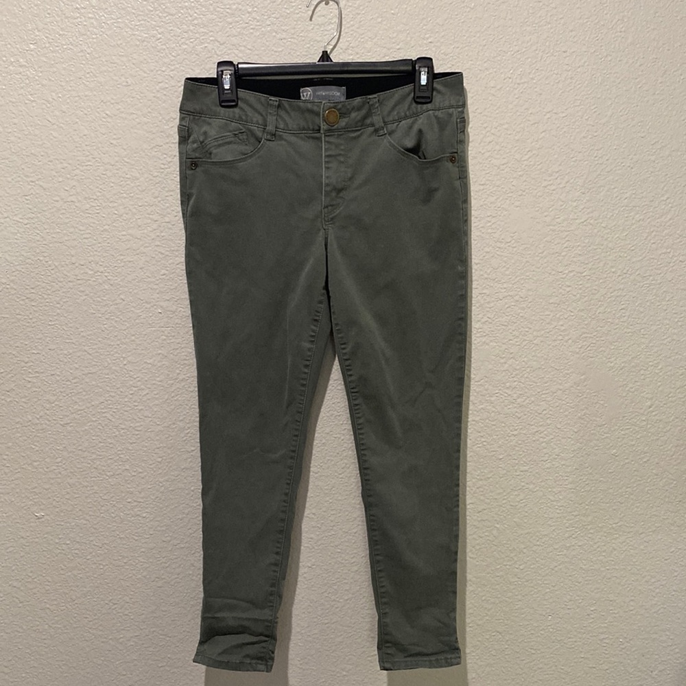 Green Capri Pants